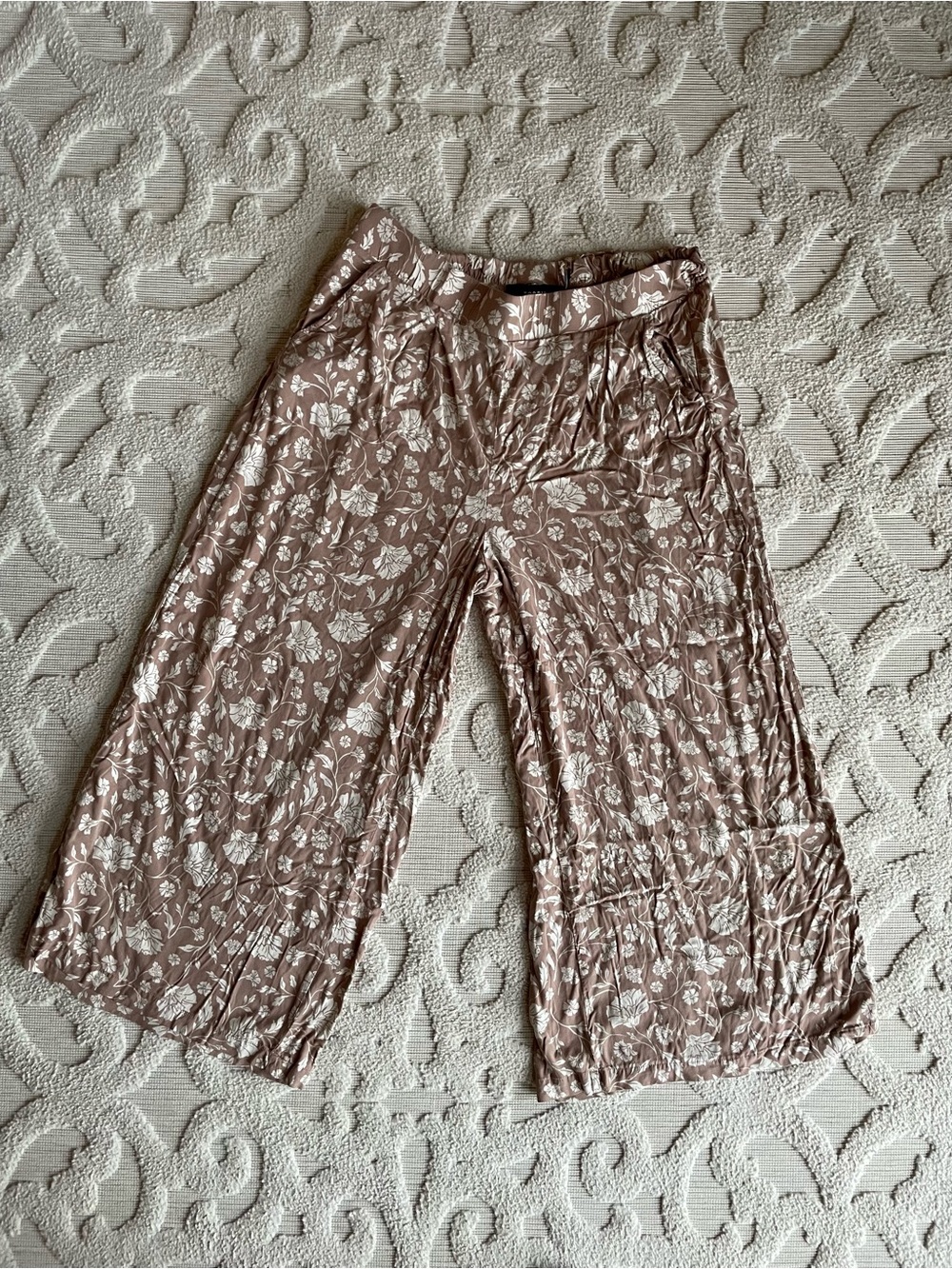 Floral Wide-Leg Bottoms - Women’s Size 18